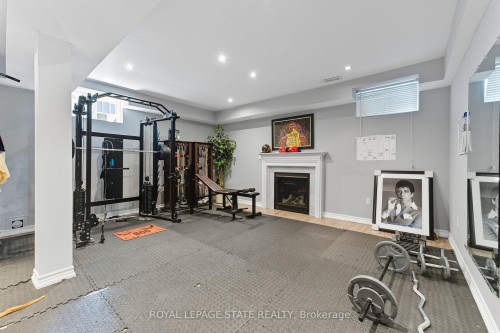 23 Kellogg Avenue, Hamilton, ON - Indoor Photo Showing Other Room
