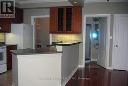 402 - 3351 CAWTHRA ROAD Mississauga, ON L5A 4N5