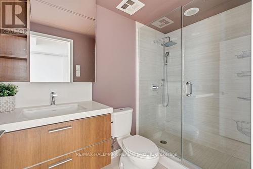 646 - 340 Mcleod Street, Ottawa, ON - Indoor Photo Showing Bathroom