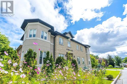 24 Ranee Avenue, Toronto, ON - Outdoor