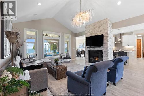 6576 Talbot Trail, Merlin, ON - Indoor Photo Showing Living Room With Fireplace