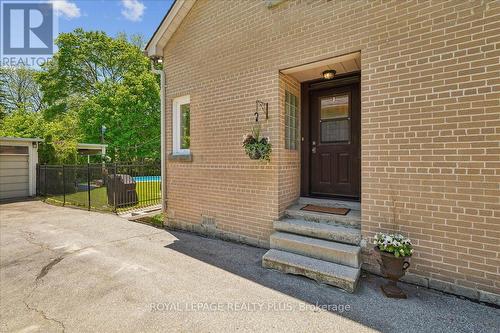 42 Roseview Avenue, Richmond Hill, ON - Outdoor With Exterior
