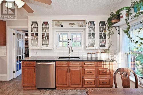 Double sinks over look the deck - 20805 Brock Road, Brock, ON - Indoor