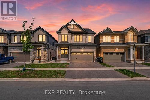 108 DURHAM AVENUE  Barrie, ON L9J 0L8