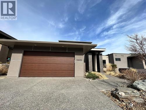 5402 Kestrel Lane, Kelowna, BC - Outdoor