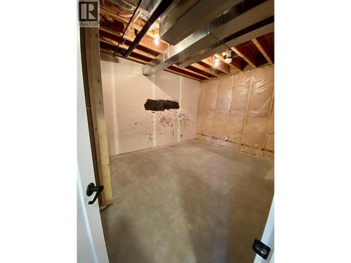 5402 Kestrel Lane, Kelowna, BC - Indoor Photo Showing Basement