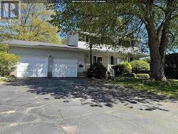 4 Silver Birch DR Sault Ste Marie, ON P6A 5S1