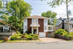 47 Empire Avenue St. John's, NL A1C 3E7
