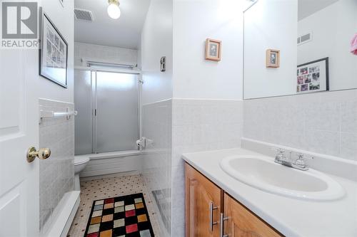 47 Empire Avenue, St. John'S, NL - Indoor Photo Showing Bathroom