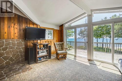 8 Nassau Court, Tiny, ON - Indoor Photo Showing Other Room