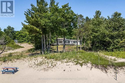 8 Nassau Court, Tiny, ON - Outdoor