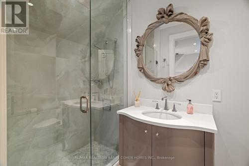 143 Highland Crescent, Toronto, ON - Indoor Photo Showing Bathroom