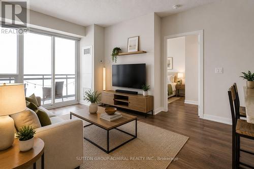 Ph2606 - 225 Sackville Street, Toronto, ON - Indoor Photo Showing Living Room