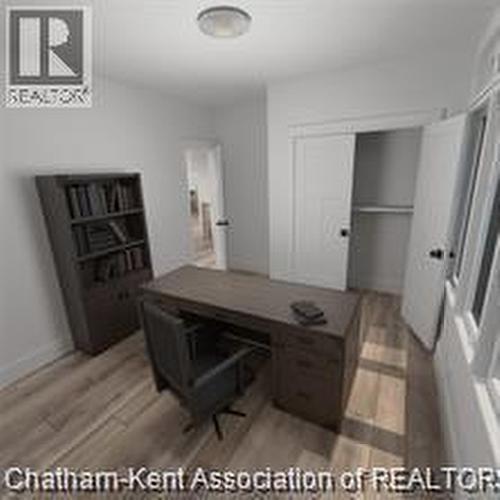 4 Henson Street, Dresden, ON - Indoor