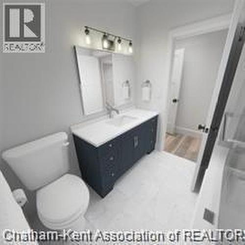 4 Henson Street, Dresden, ON - Indoor Photo Showing Bathroom