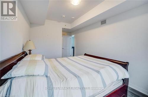 705 - 2635 William Jackson Drive, Pickering, ON - Indoor Photo Showing Bedroom