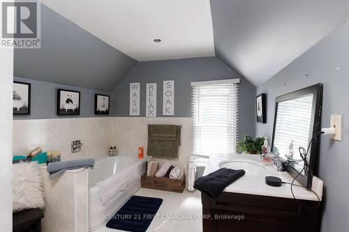 61 Alma Street, St. Thomas, ON 