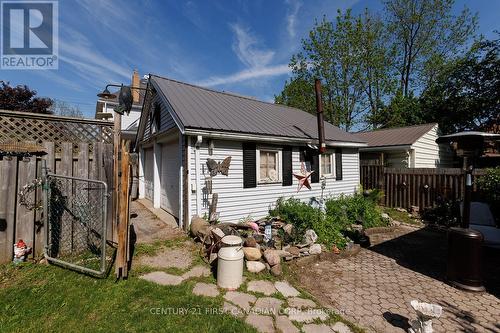 garage side view - 61 Alma Street, St. Thomas, ON 