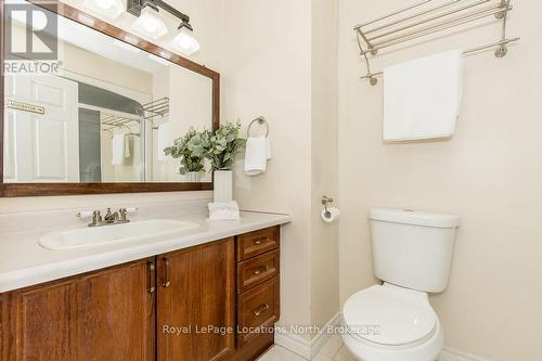 40 Fairway Crescent, Wasaga Beach, ON - Indoor Photo Showing Bathroom