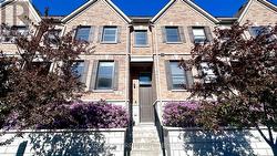 59 SEACOASTS CIRCLE Vaughan, ON L6A 5B8