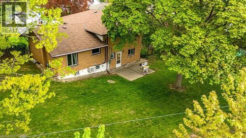 Custom built by a prominent Hamilton builder. Situated on a pool-sized lot with a backyard setting that offers more privacy than most court locations - 23 Keen Court, Hamilton, ON - Outdoor