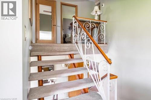 23 Keen Court, Hamilton, ON - Indoor Photo Showing Other Room