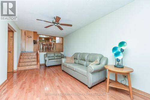 7378 Bybrook Drive, Mississauga, ON - Indoor Photo Showing Living Room