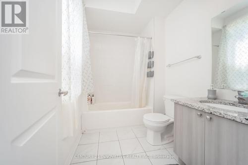 4 - 624 Rexdale Boulevard, Toronto, ON - Indoor Photo Showing Bathroom