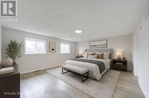 4777 Crystal Rose Drive, Mississauga, ON - Indoor Photo Showing Bedroom
