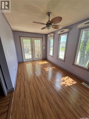 237 Perkins Street, Estevan, SK - Indoor