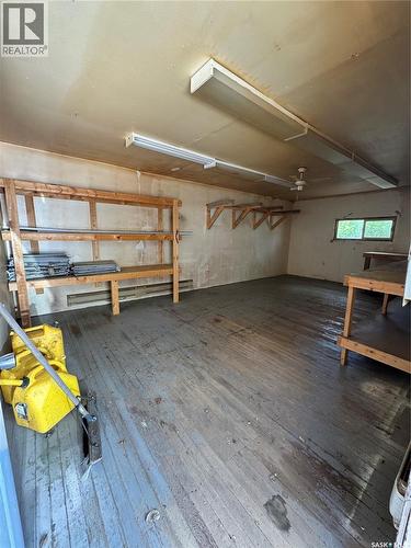 237 Perkins Street, Estevan, SK - Indoor Photo Showing Garage