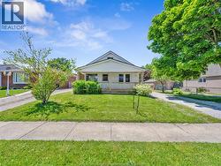 653 LABUTE Tecumseh, ON N8N 2B2