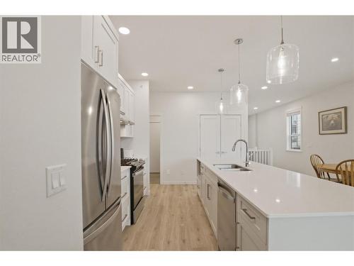 1799 Babine Avenue Unit# 114, Kamloops, BC - Indoor Photo Showing Kitchen With Double Sink With Upgraded Kitchen