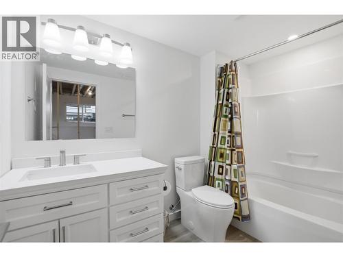 1799 Babine Avenue Unit# 114, Kamloops, BC - Indoor Photo Showing Bathroom