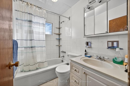 81-77 Bass Bay Drive, Tay, ON - Indoor Photo Showing Bathroom