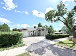 77 Porterfield Road  Toronto, ON M9W 3J7