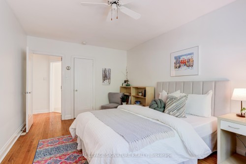 123 South Kingsway N/A, Toronto, ON - Indoor Photo Showing Bedroom