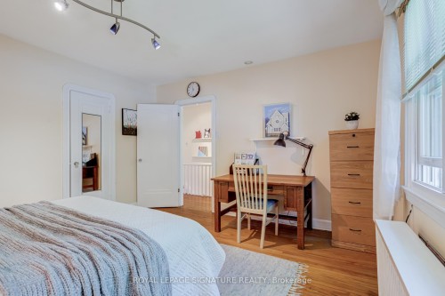 123 South Kingsway N/A, Toronto, ON - Indoor Photo Showing Bedroom