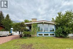 522 100th STREET North Battleford, SK S9A 0T4