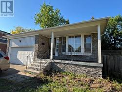 94 BROOMFIELD DRIVE Toronto, ON M1S 2W1