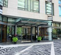 706 - 45 CHARLES STREET E Toronto, ON M4Y 1S2