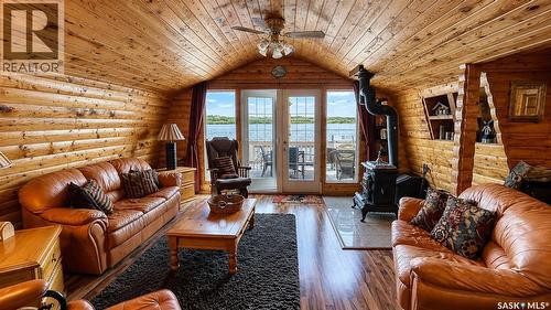 26 Murray Lake Crescent, Meota Rm No.468, SK - Indoor Photo Showing Living Room