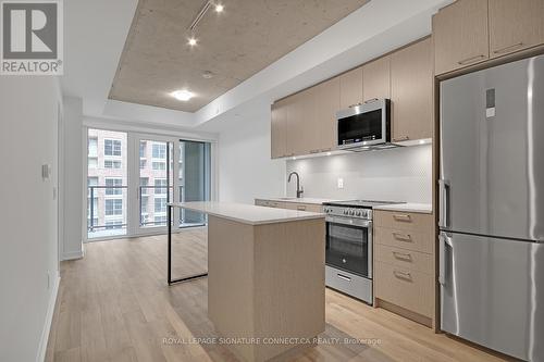410 - 1808 ST CLAIR AVENUE  Toronto, ON M6N 0C1