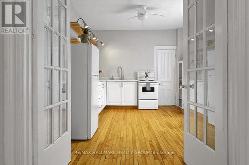 120 Strathcona Avenue, Ottawa, ON - Indoor