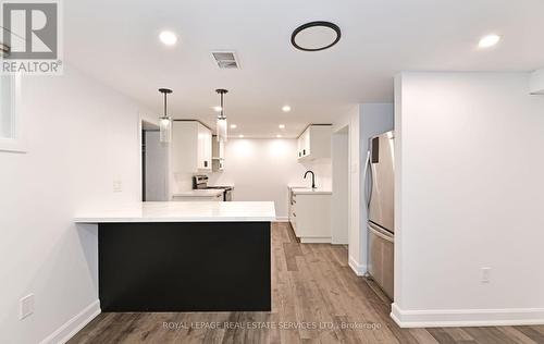 3 Kellogg Street, Toronto, ON - Indoor Photo Showing Kitchen