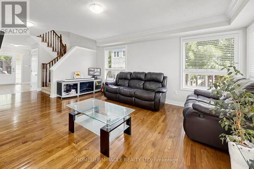 1026 Holdsworth Crescent, Milton, ON - Indoor Photo Showing Living Room