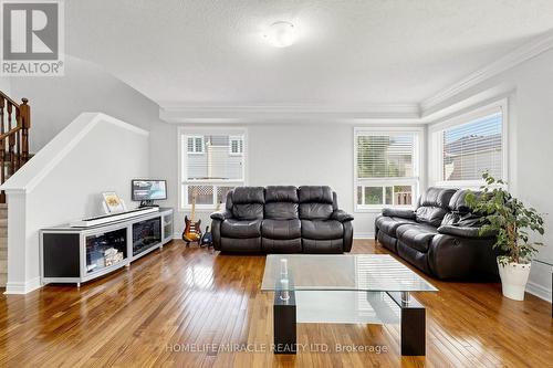1026 Holdsworth Crescent, Milton, ON - Indoor Photo Showing Living Room