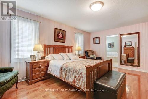 941 Barclay Road, London South (South L), ON - Indoor Photo Showing Bedroom