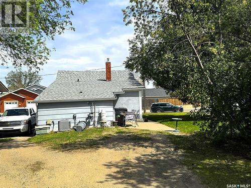 58 10Th Avenue Ne, Swift Current, SK - Outdoor