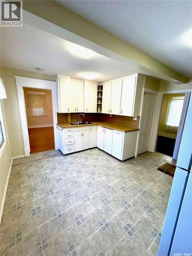 58 10Th Avenue Ne, Swift Current, SK - Indoor